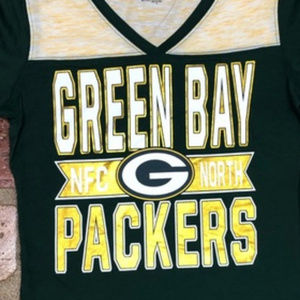 NWT ~ Short sleeve NFL brand Green Bay Pac…